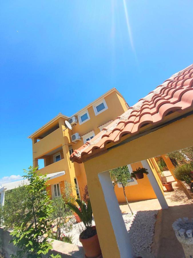 La Meri Apartman Čunski Kültér fotó